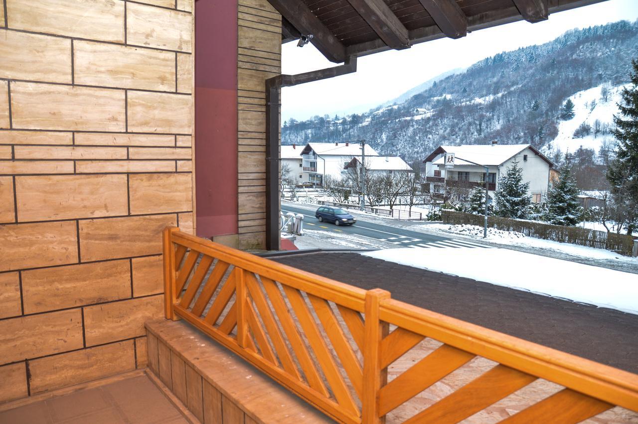 Motel Stecak Jajce Eksteriør billede