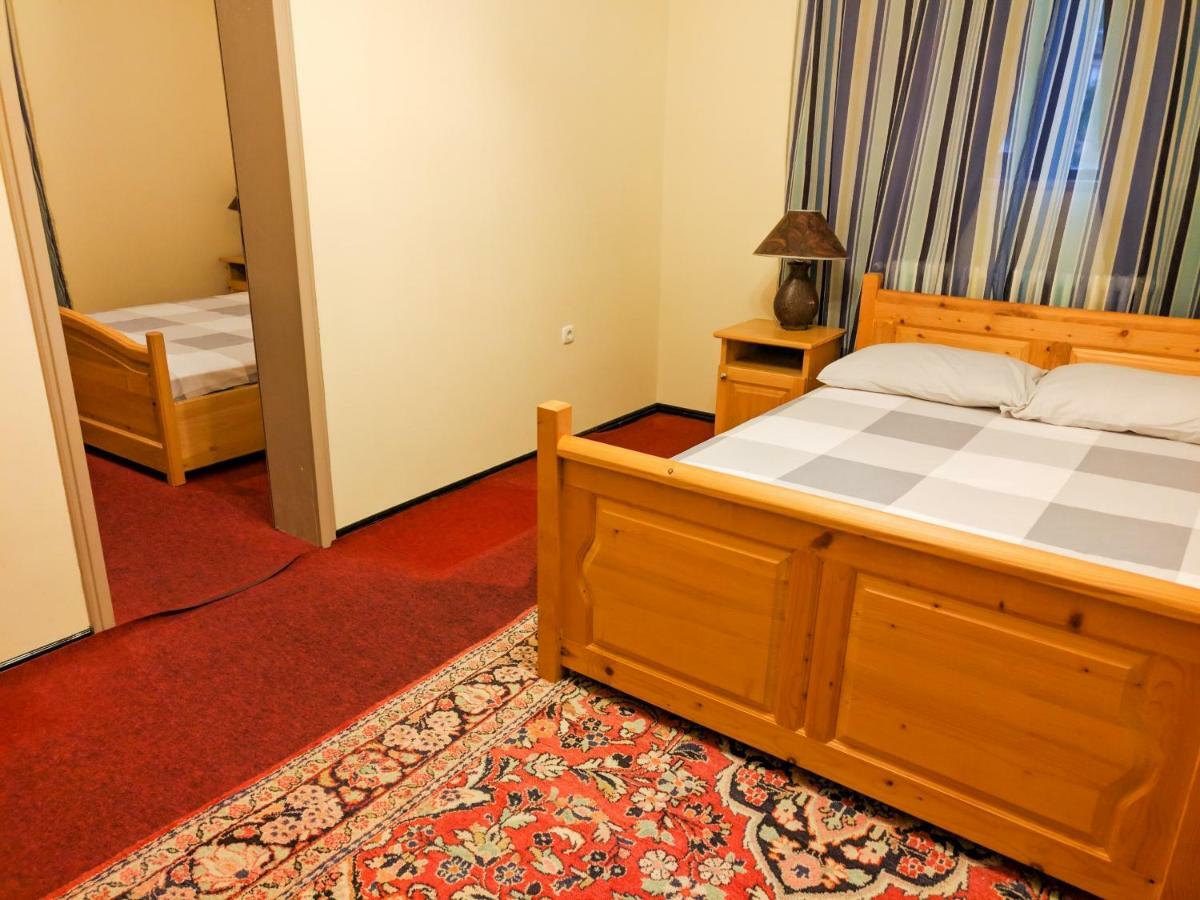 Motel Stecak Jajce Eksteriør billede