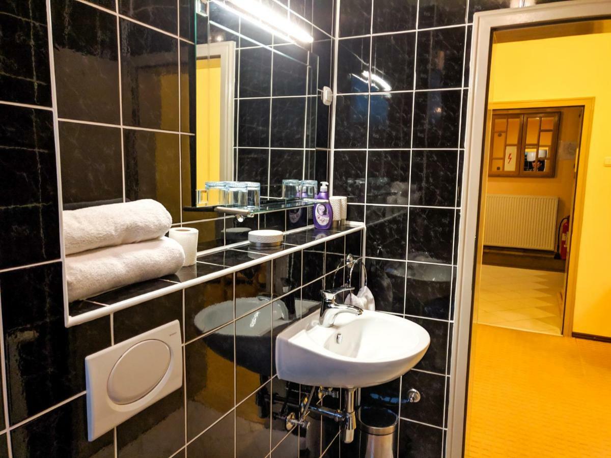 Motel Stecak Jajce Eksteriør billede
