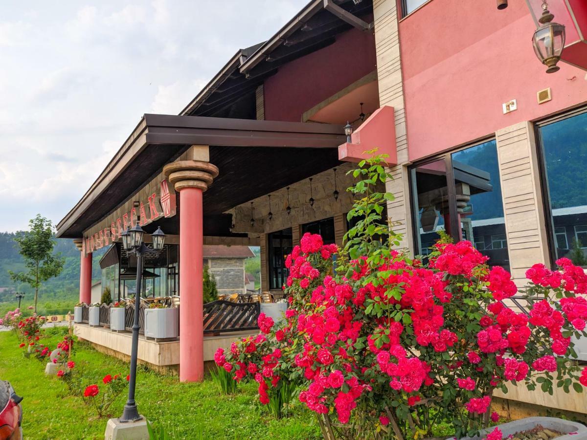 Motel Stecak Jajce Eksteriør billede